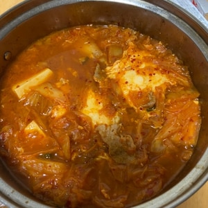 スンドゥプチゲ　寒い日には韓国風ピリ辛豆腐鍋♪